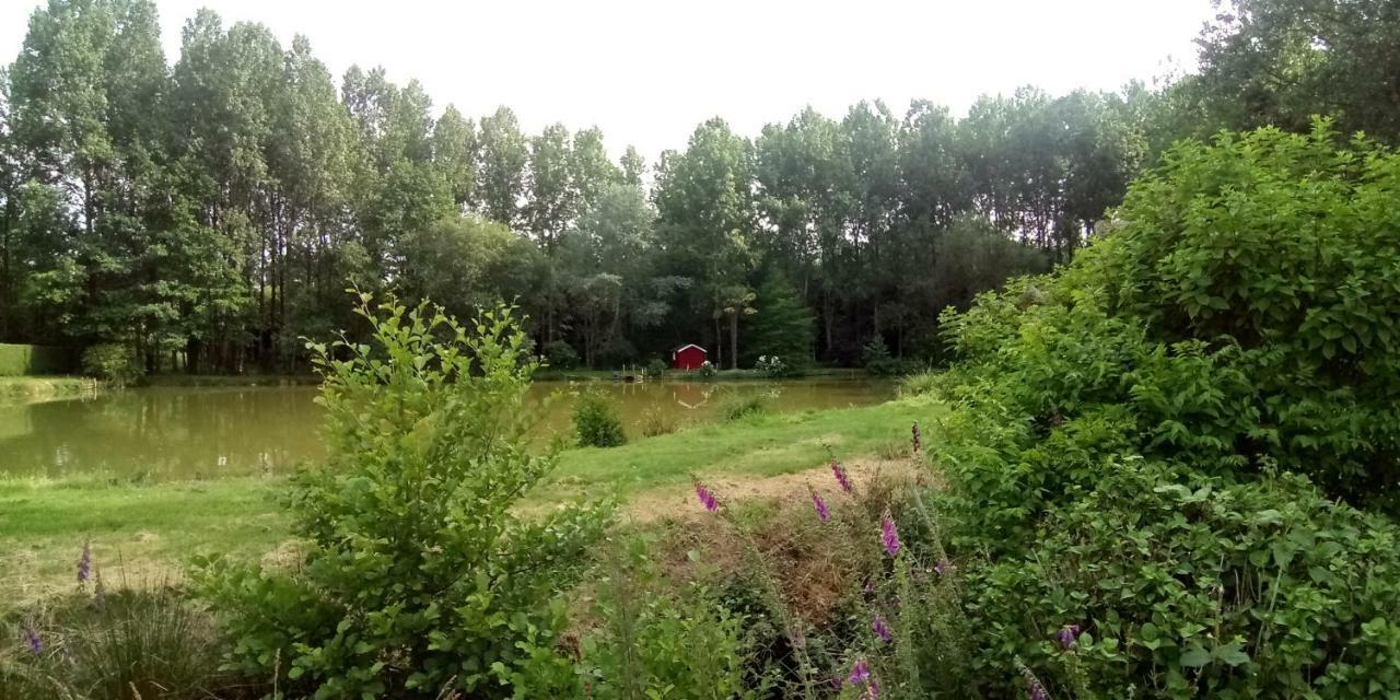 Gite Chouchou Izé Eksteriør billede